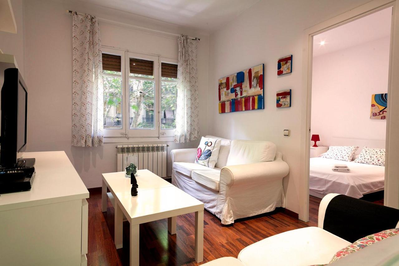 Barcelona Comtal Apartments Екстер'єр фото