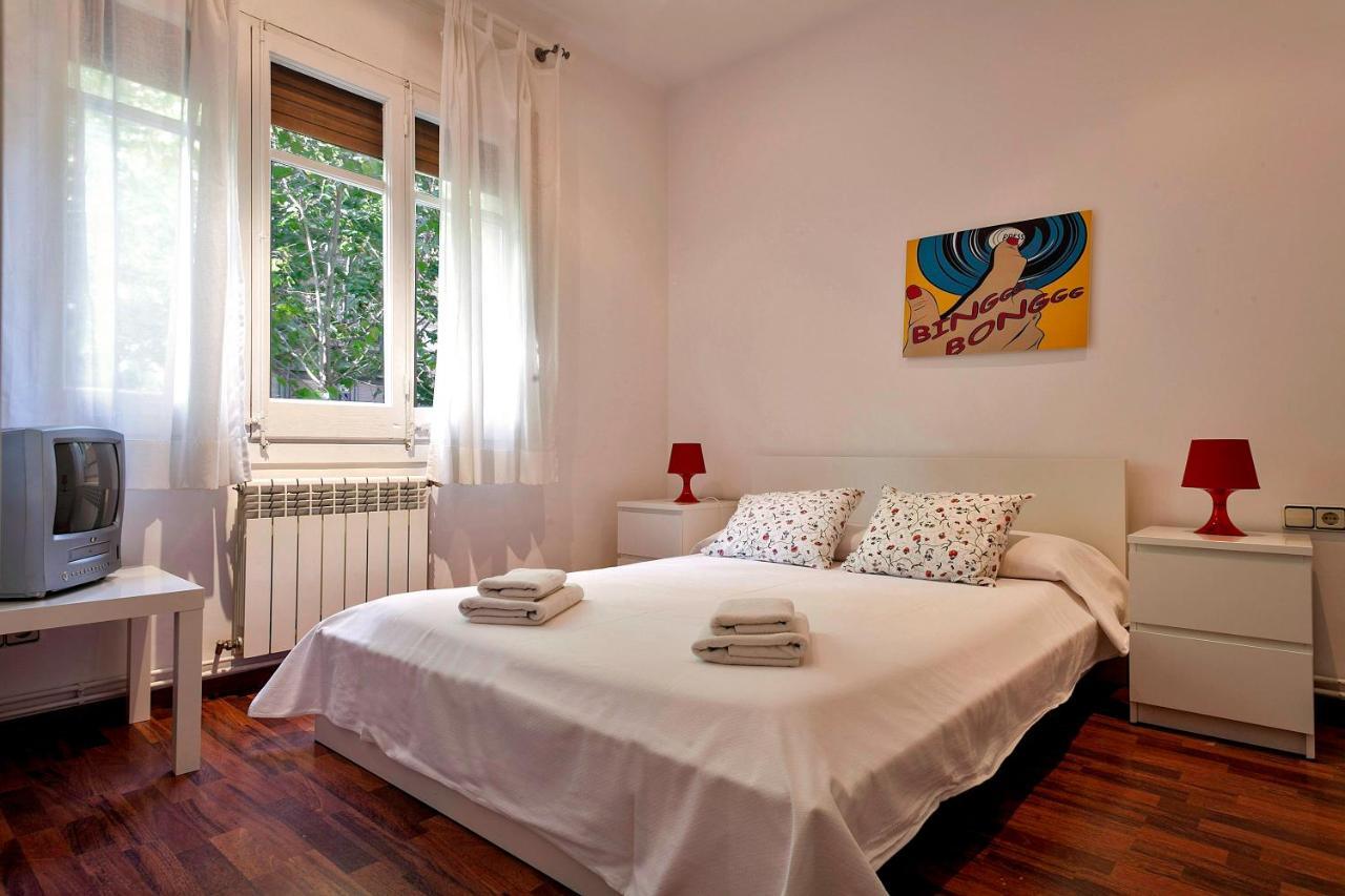 Barcelona Comtal Apartments Екстер'єр фото