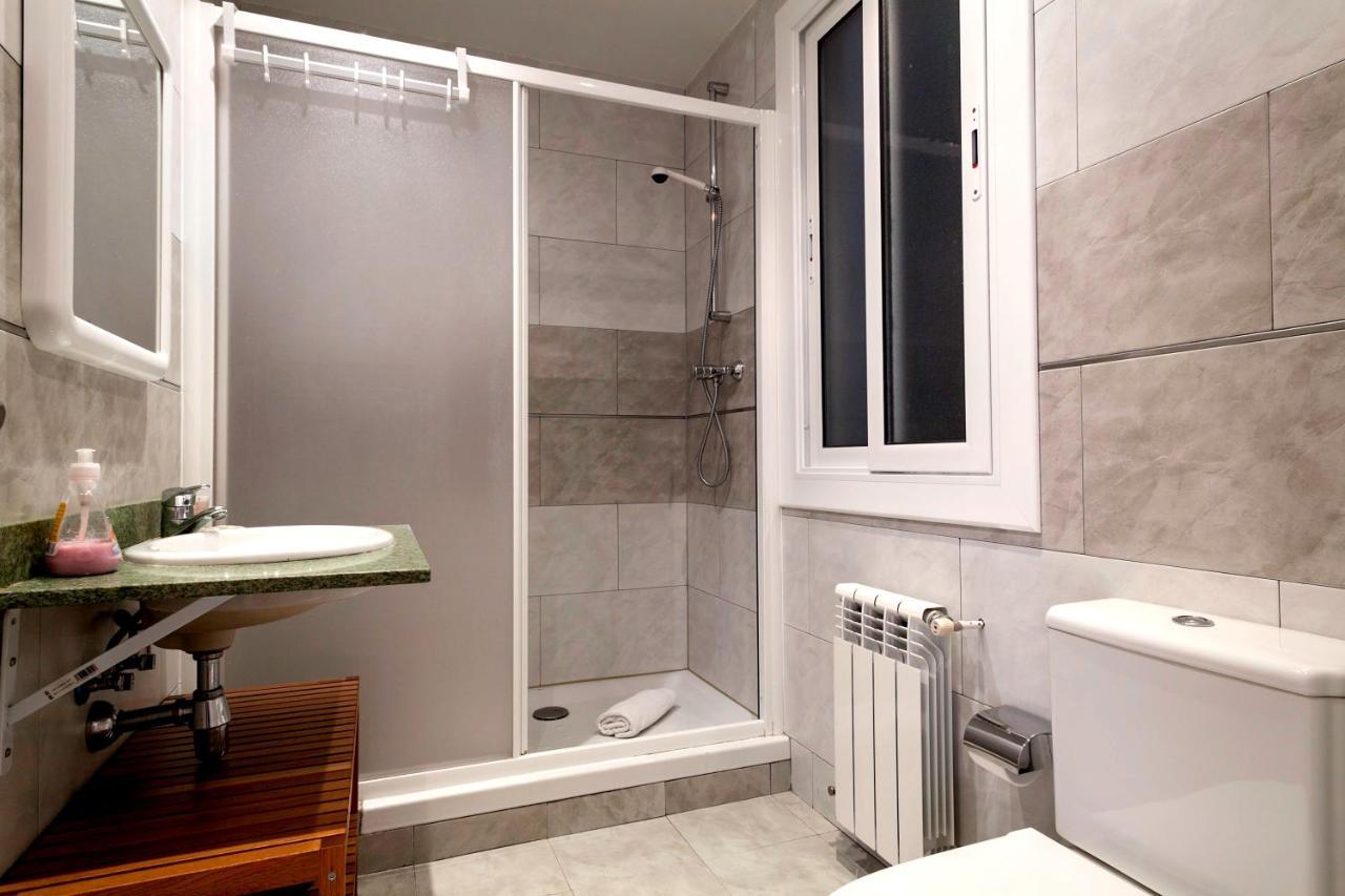 Barcelona Comtal Apartments Екстер'єр фото
