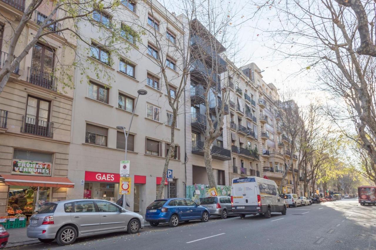 Barcelona Comtal Apartments Екстер'єр фото